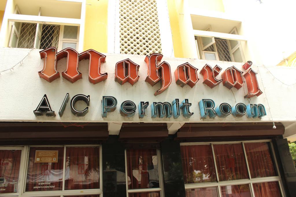 Hotel Pandian Madrás Exterior foto